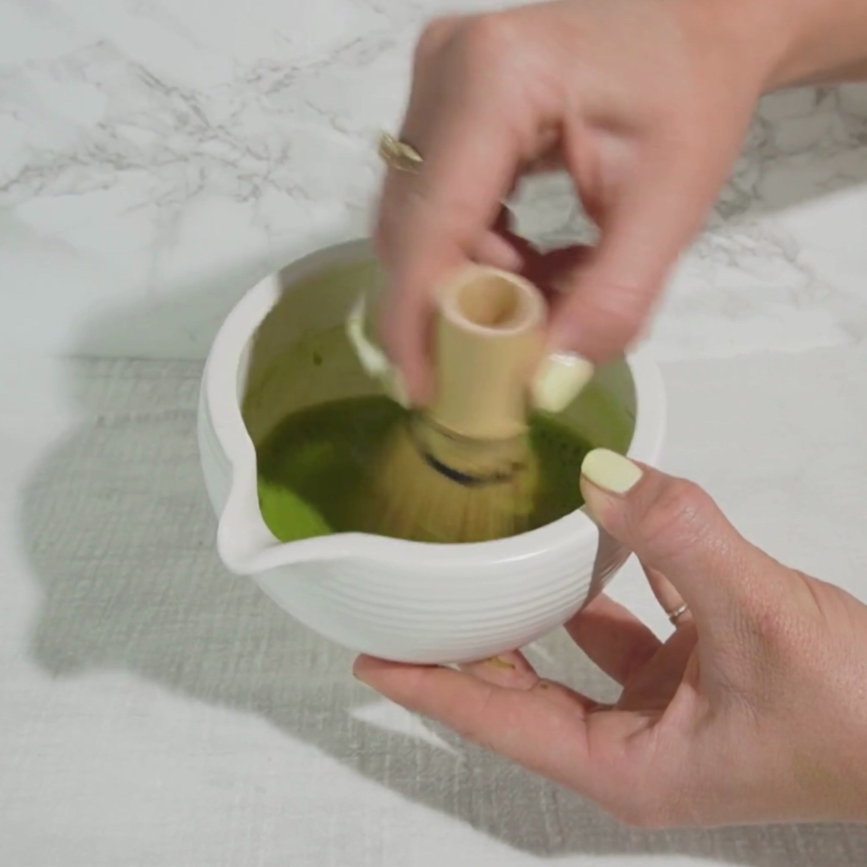 Video laden: MATCHA WHISK